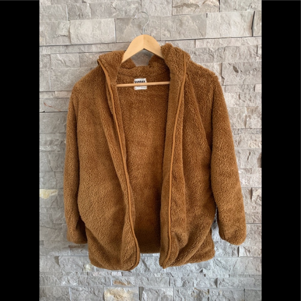 *SOLD” ARITZIA Sunday Best Alisya Jacket - Picture 1 of 2